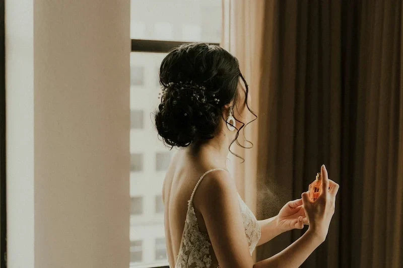 Perfumes For Fall Weddings: Stunning Fragrances for Brides And Grooms